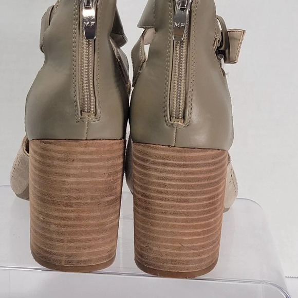 MARC FISHER Women's 8 Tan Stacked Chunky Heel Open Toe Ankle Strap Booties Boho - Picture 8 of 12